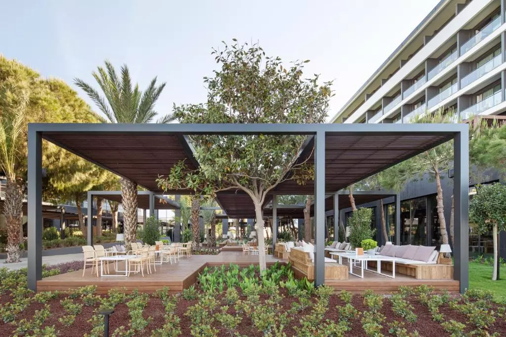 هتل وویاژ بلک آنتالیا